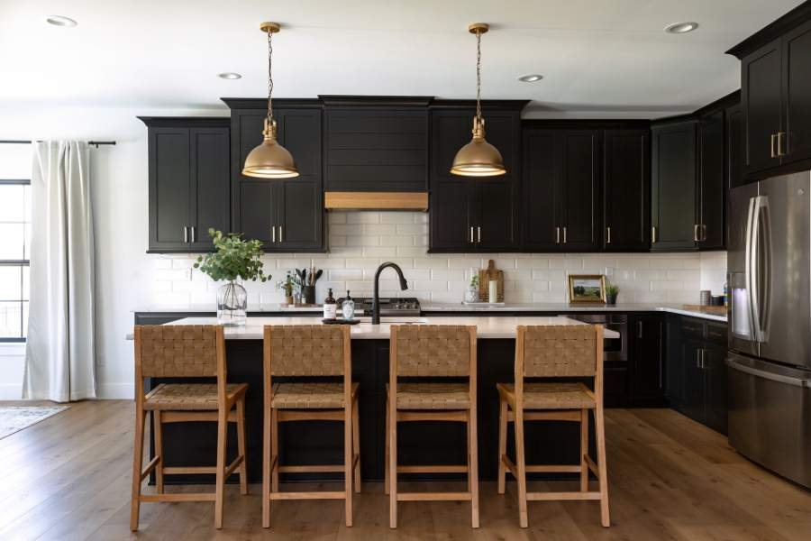 Black on maple Hanover door with natural rift white oak accents — Shiloh photo